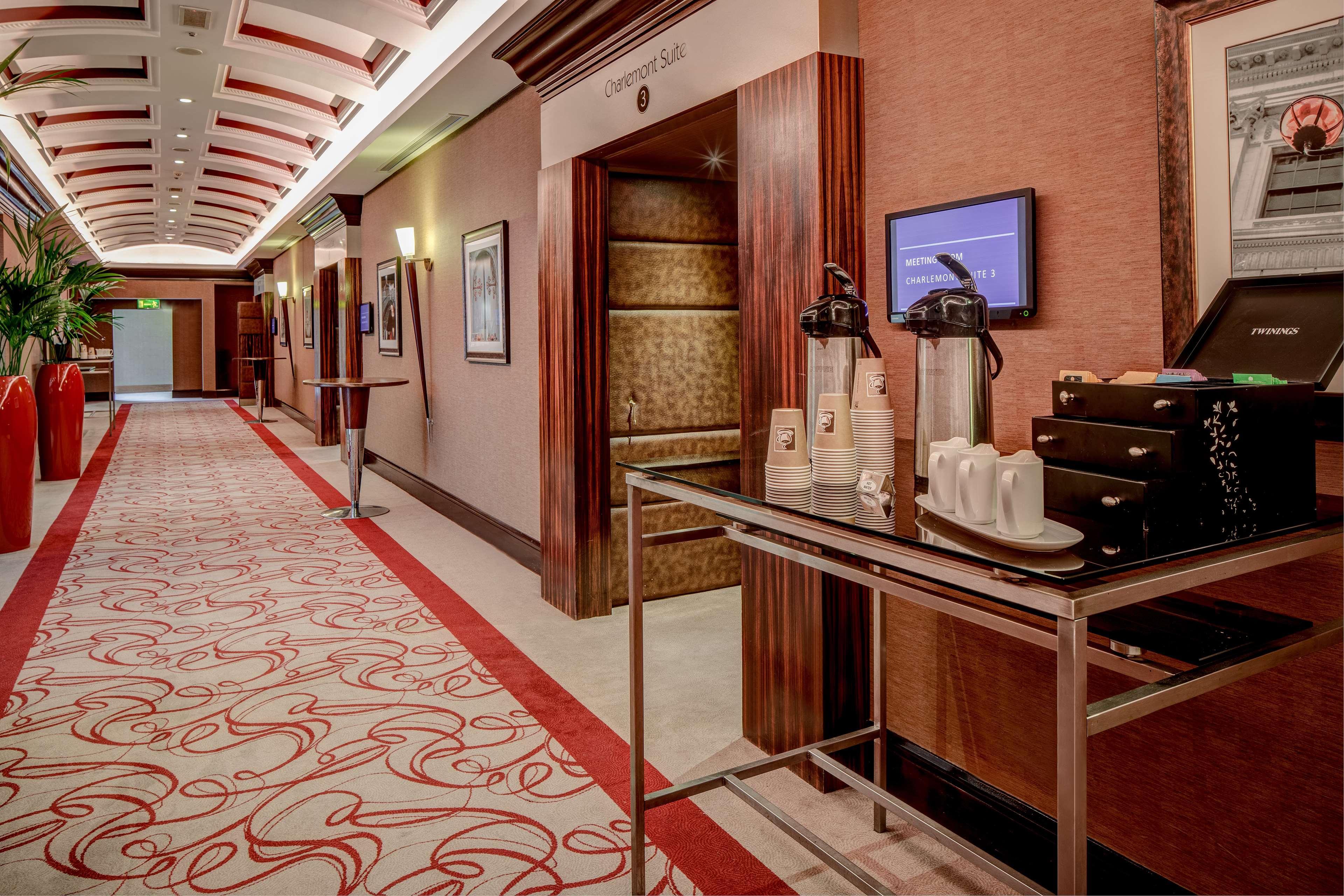 Hilton Dublin Hotel Екстериор снимка